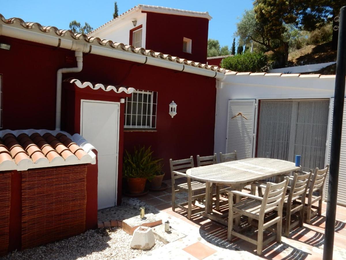 Bed And Breakfast Lagabella Sedella Exterior foto