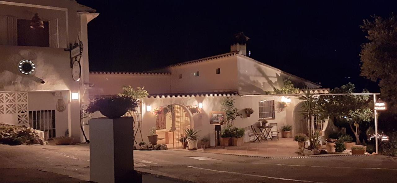 Bed And Breakfast Lagabella Sedella Exterior foto